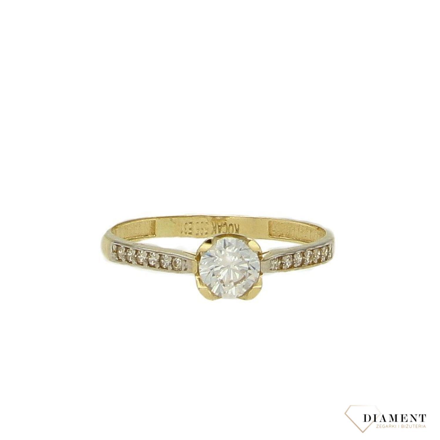 Złoty pierścionek 585 ozdobiony cyrkonią PI 5307 585 (2).jpg